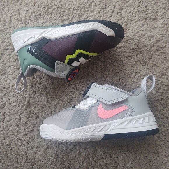 Nike Lebron 18 Space Jam Bugs Vs Marvin Shoes Sz Toddler 4c DJ3762-0052 PREOWNED - Picture 2 of 11